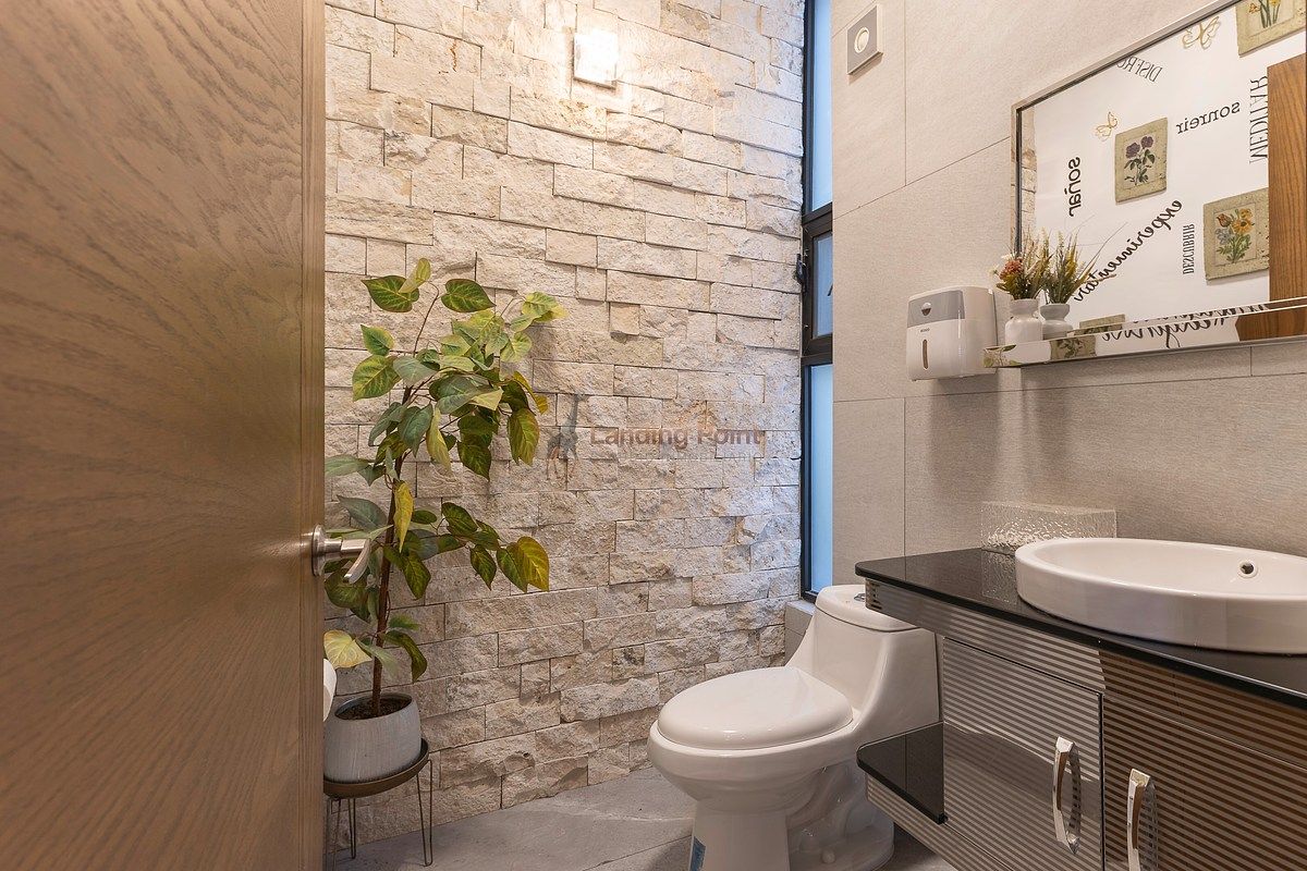 Casa con alberca | Habitación PB · Triple altura · Diagonal a parque — fotografía 10
