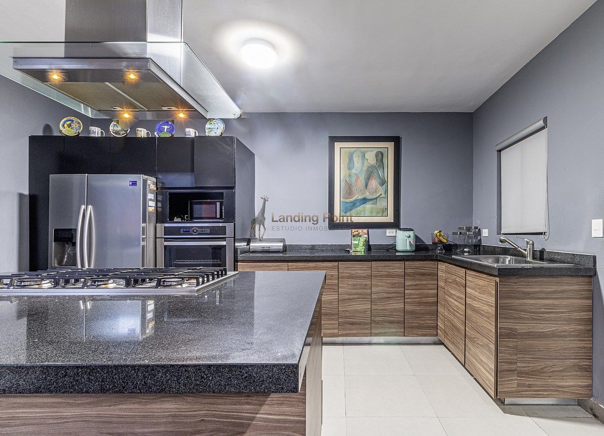 Casa con triple altura y terraza con alberca | Cumbres Mediterráneo — fotografía 6