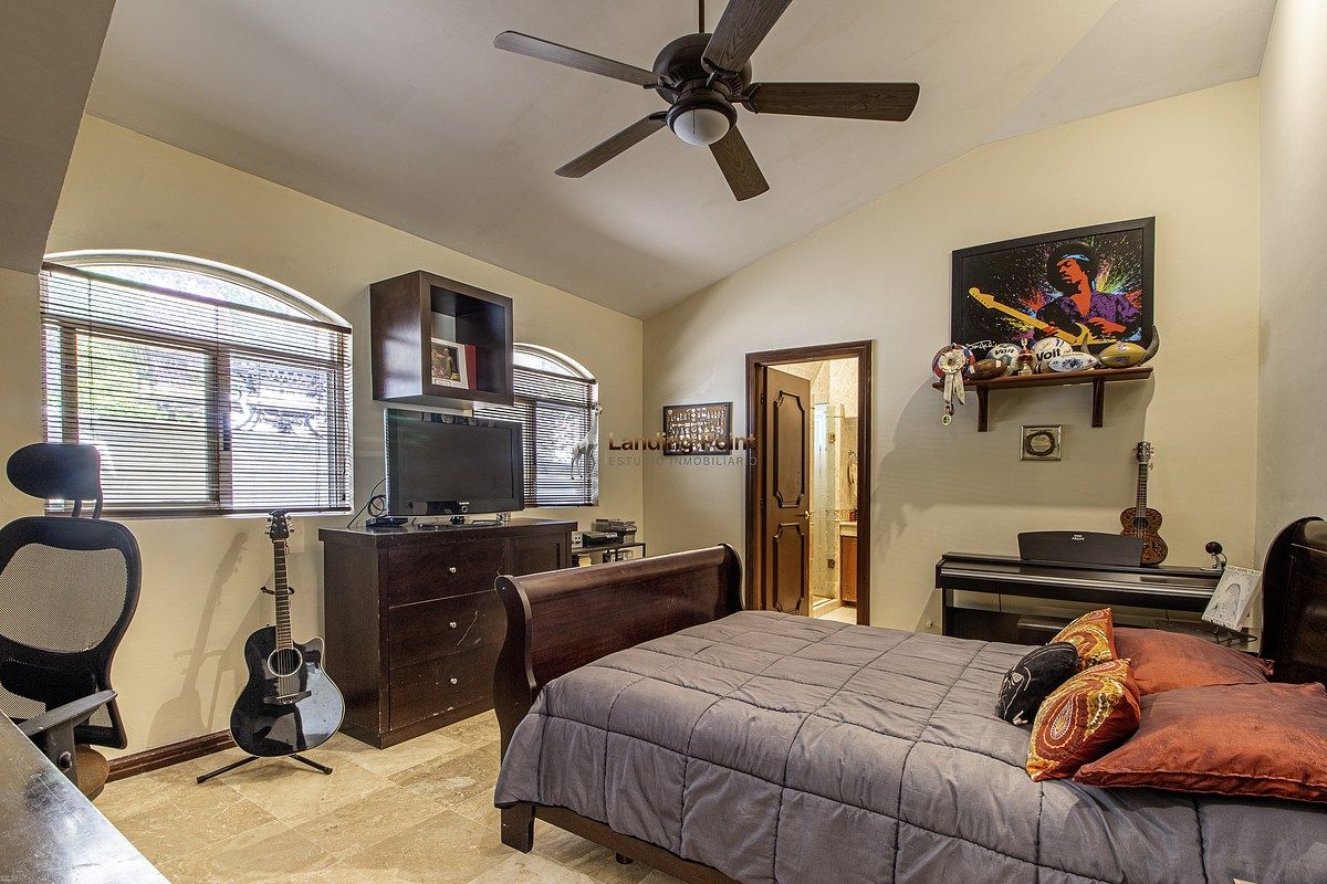 CASA EN VENTA | BOSQUES DE SAN ÁNGEL | SAN PEDRO | ENTORNO ARBOLADO — fotografía 11