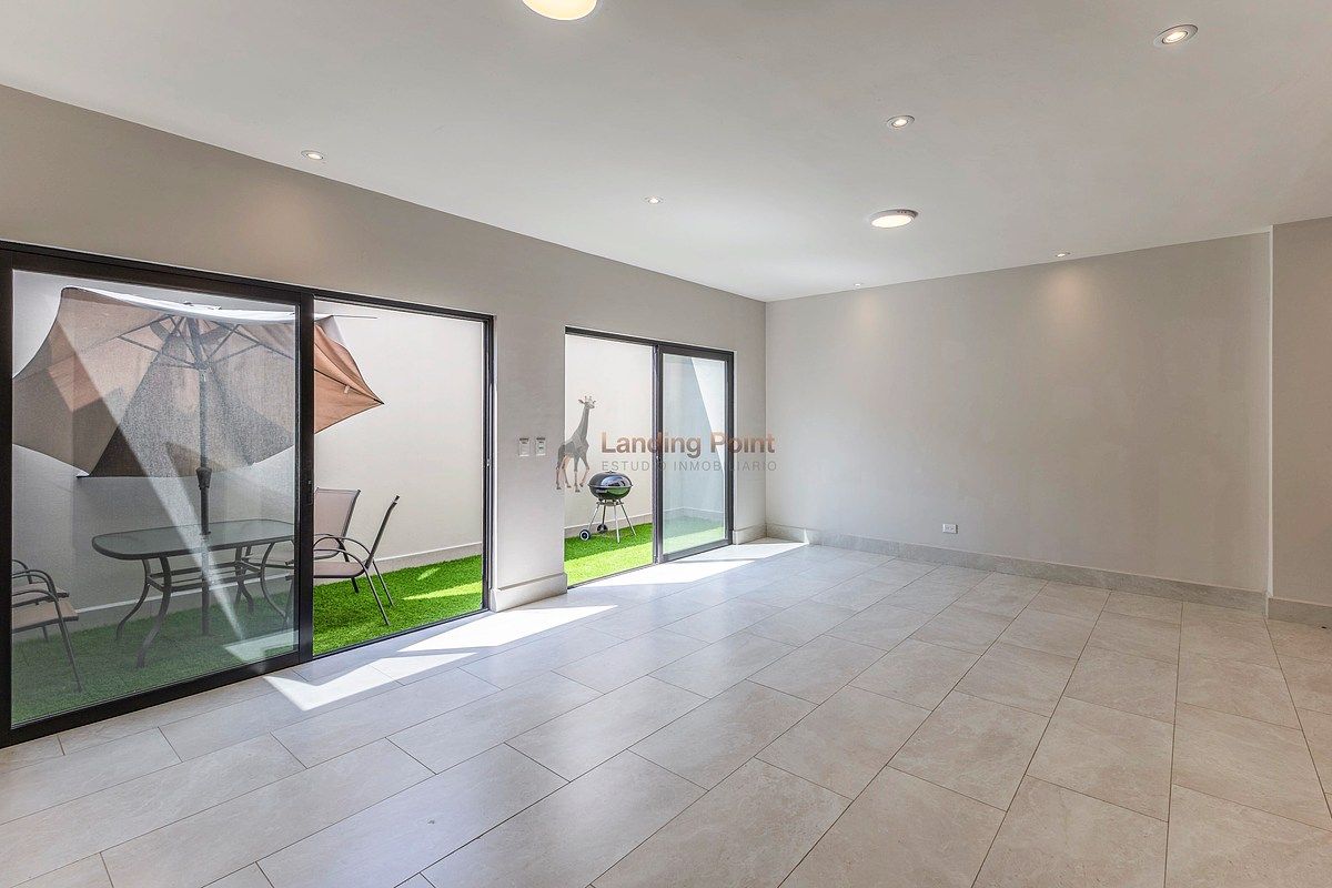 Casa en venta | Frente al parque | Roof Garden + Sótano | Cumbres Elite Premier — fotografía 3