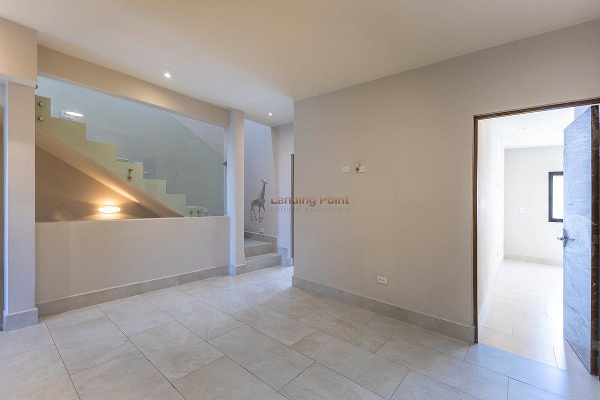 Casa en venta | Frente al parque | Roof Garden + Sótano | Cumbres Elite Premier — fotografía 8