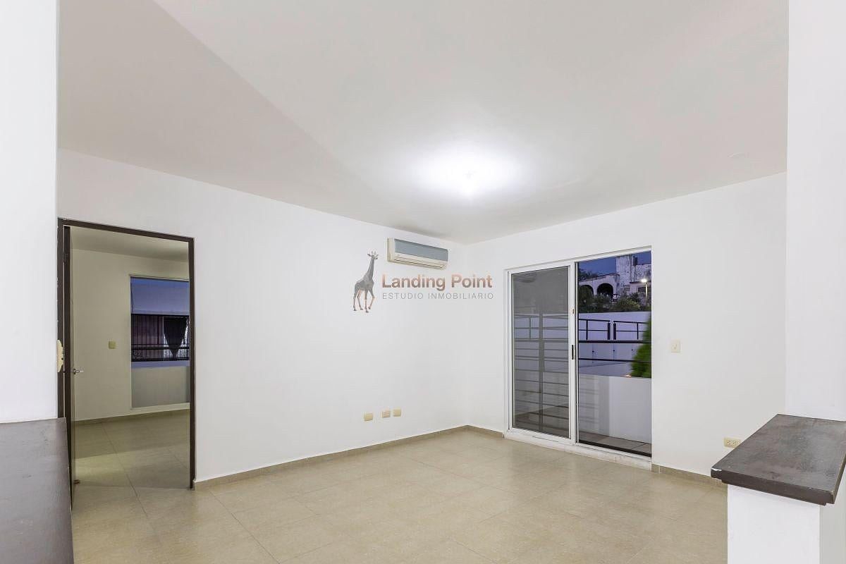 Casa en Venta Paseo de Cumbres | Terreno Doble en Esquina con Alberca y Terraza — fotografía 10