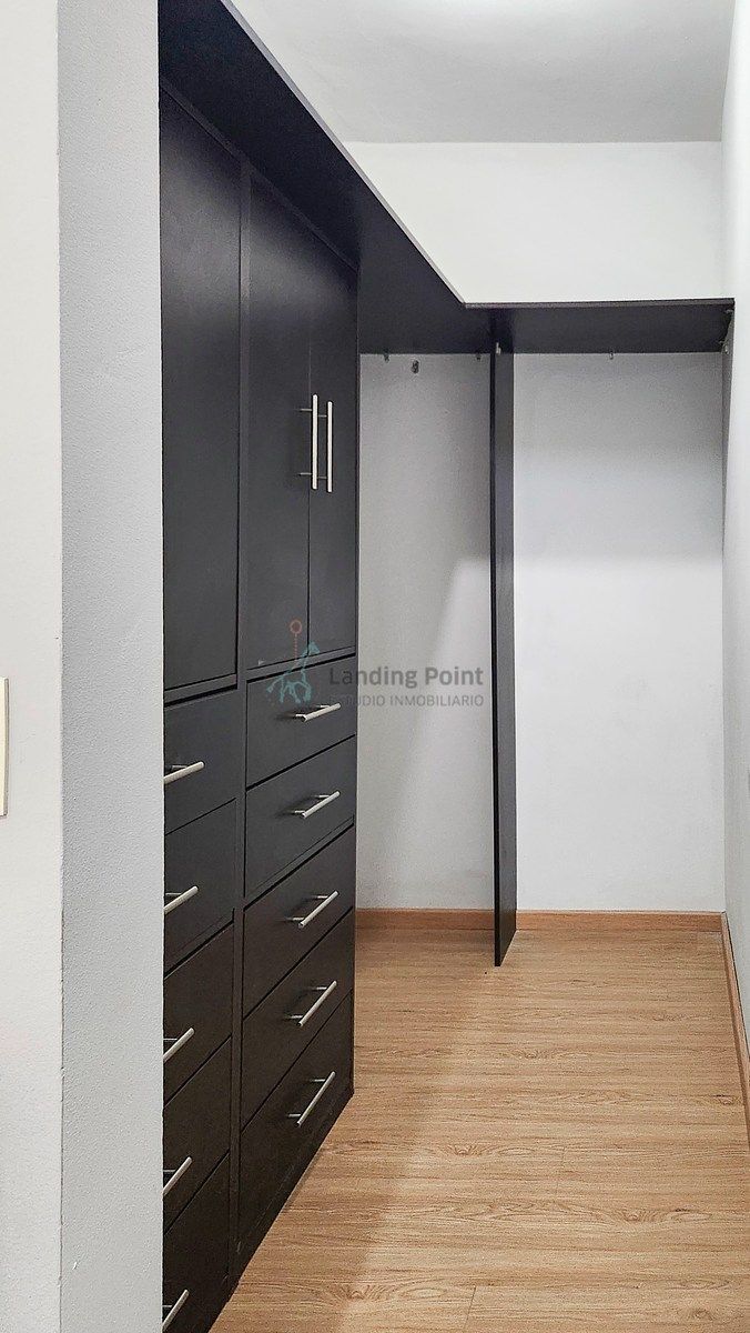 Casa en venta remodelada, alberca y terraza panorámica en zona sur de Monterrey — fotografía 8