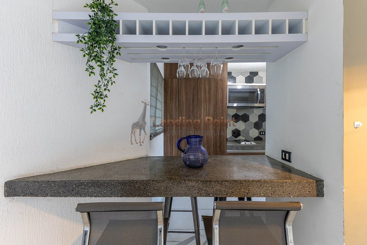 Departamento en venta | 3 recámaras remodelado | Altos de Cumbres — fotografía 3