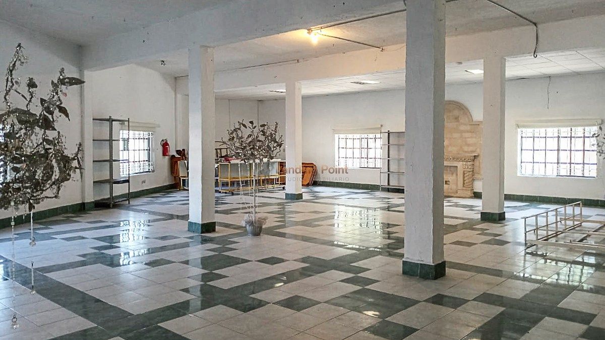 Edificio Comercial en Venta | 926 m² | Doble Frente Av. Alfonso Reyes | Colonia — fotografía 3