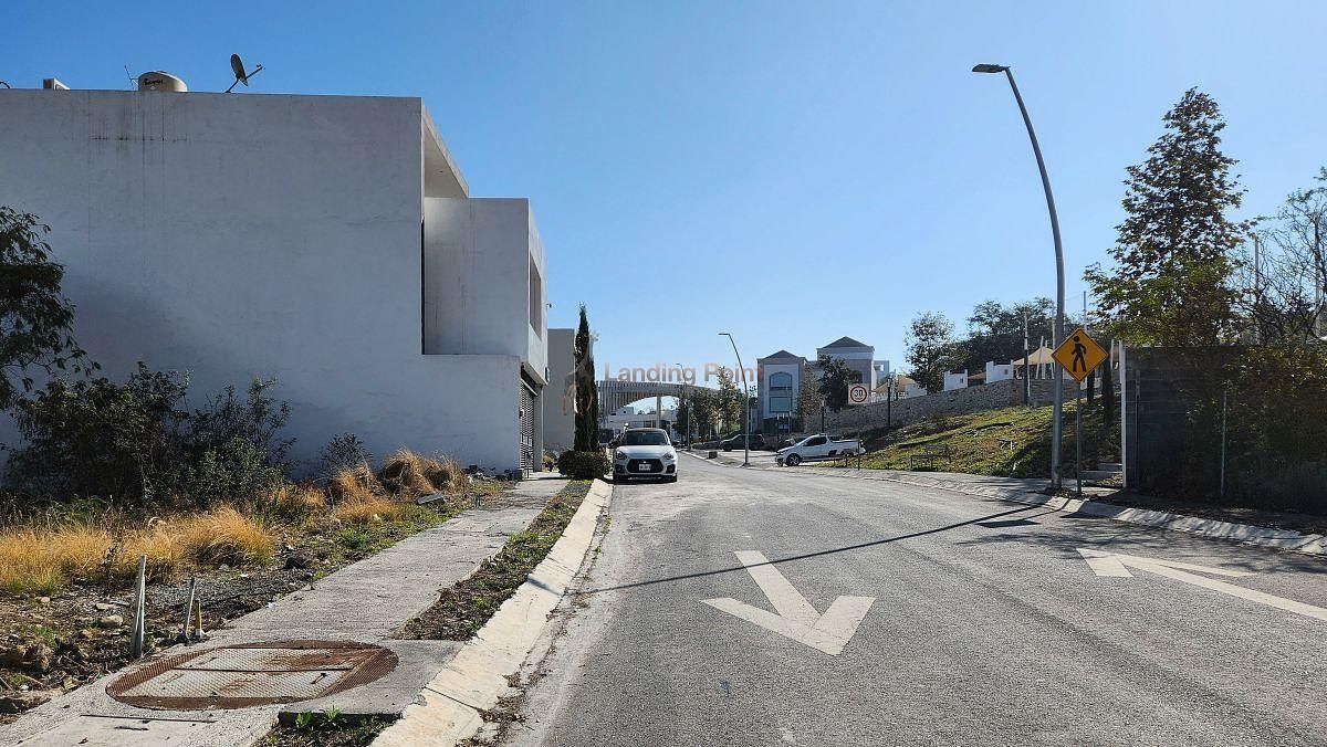 Lote Residencial 9 m de Frente | Diagonal al Parque – Privada Andes — fotografía 5