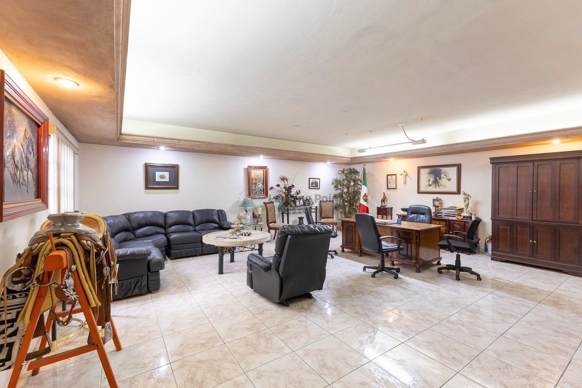 Propiedad en venta sobre Paseo de los Leones en Mitras Centro – 700 m² — fotografía 9