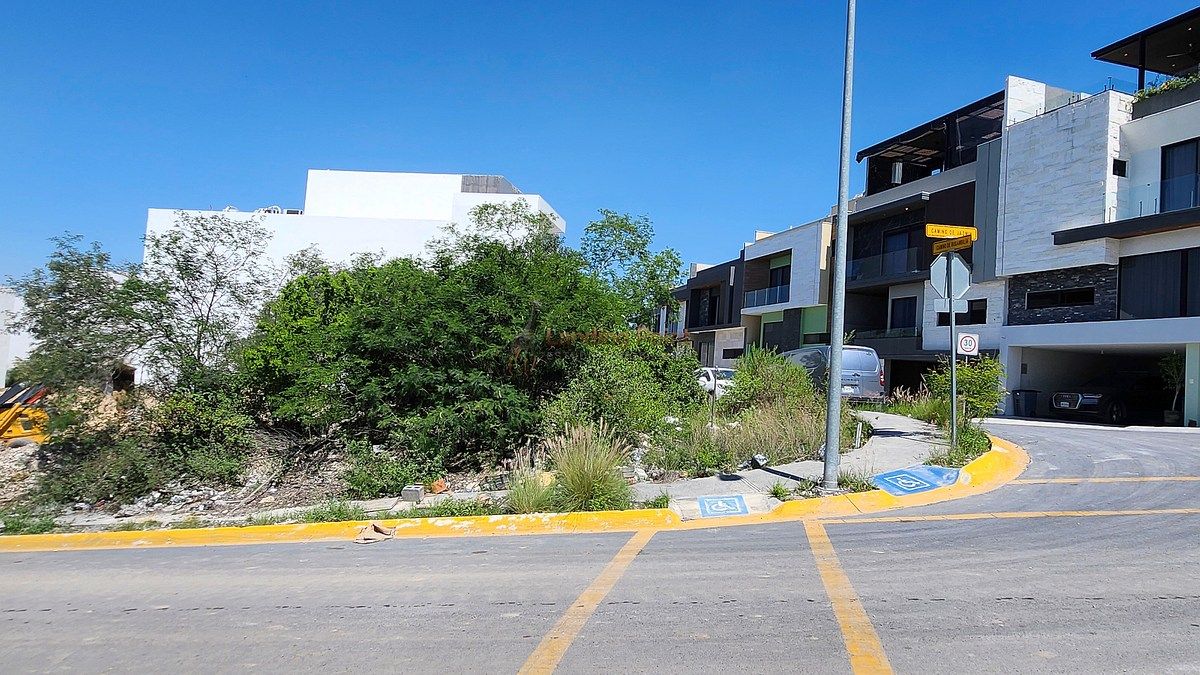 Terreno esquina cerca de 18 m de frente | Everest Cumbres Elite Premier Monterr — fotografía 4