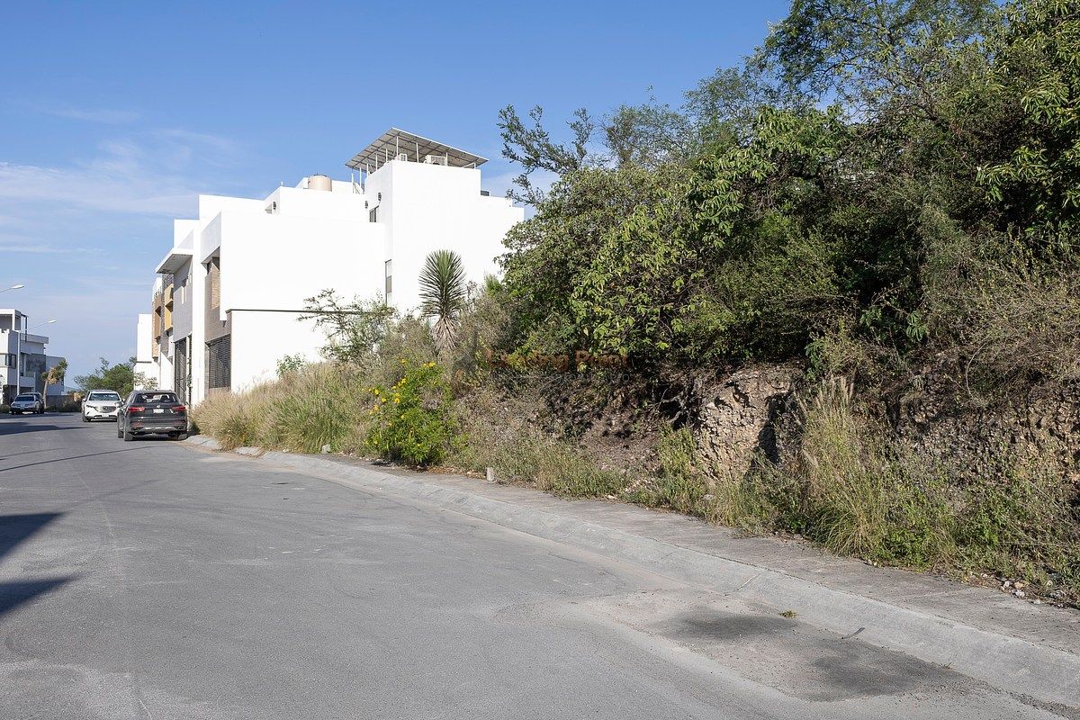 Terrenos Contiguos en Venta | Cumbres Elite Premier | Privada Vesubio | 150.43 — fotografía 5