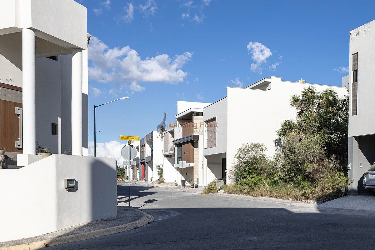 Terrenos en venta ascendente | Cumbres Elite Premier | Privada Vesubio — fotografía 4